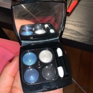 CHANEL eyeshadow pallette